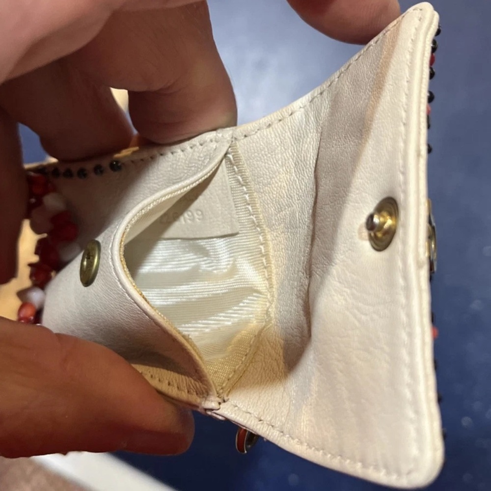 SALVATORE FERRAGAMO Vintage Coral Bead & White Leather Coin Purse +Chain RARE - Picture 7 of 13